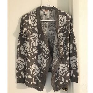 Arizona Jean company gray cardigan w/ floral print